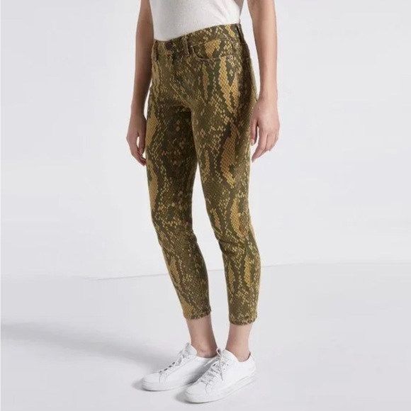 Current Elliot Stiletto Jeans in Large Burmese Python - Picture 3 of 9